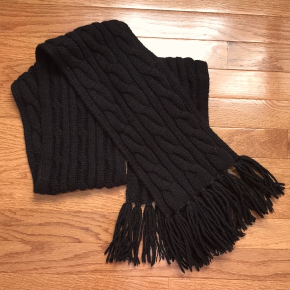 Black GAP cable wool scarf - Picture 1 of 12